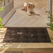 Dune Waves Brown with Dog